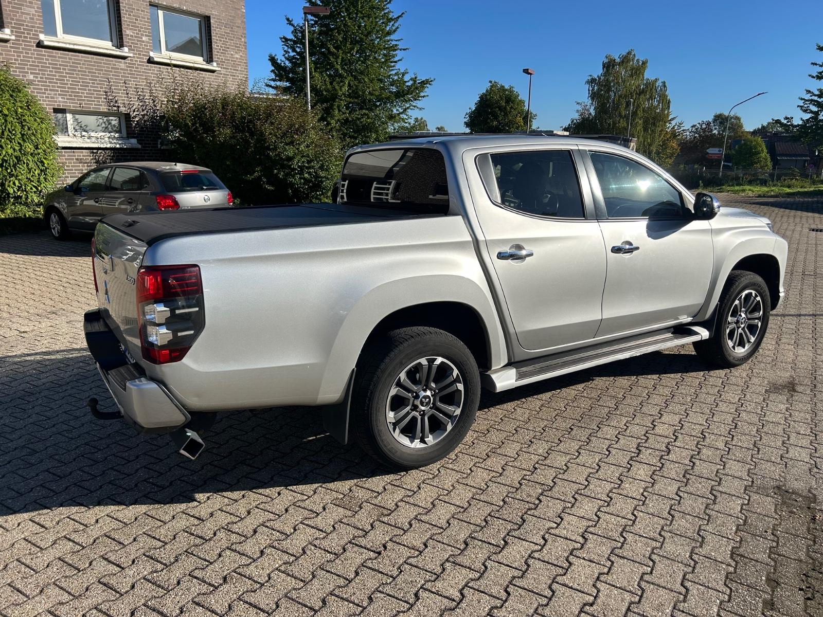 Mitsubishi L200 Spirit Doppelkabine 4WD AHK Keyless etc.