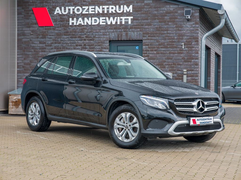 Image of Mercedes-Benz GLC 220