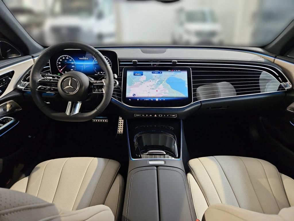 Fahrzeugabbildung Mercedes-Benz E 300 e 4M Limousine +AMG+NIGHT+AHK+WINTER+4D-SO