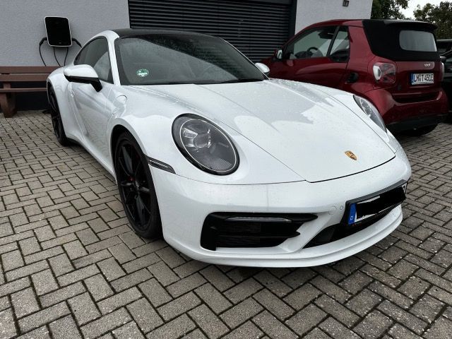 Porsche 911 Carrera 4S Vollausstattung Service NEU