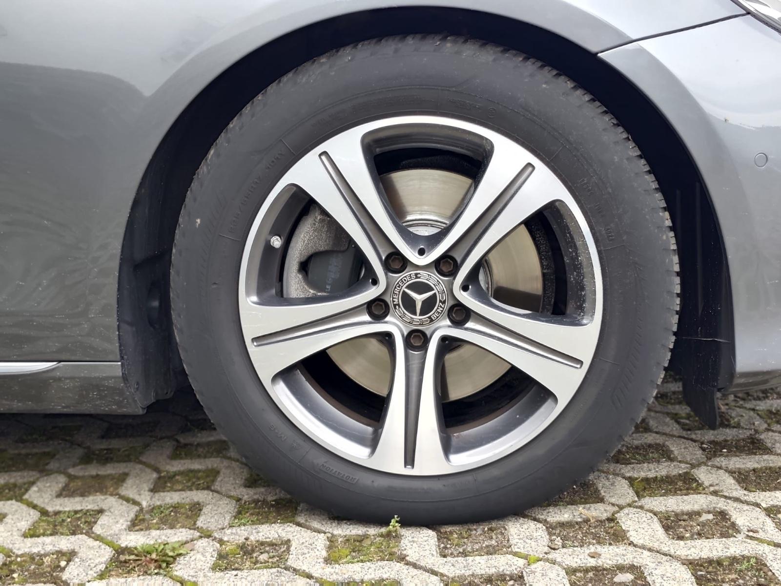 Mercedes-Benz E 220 d 4MATIC Allrad