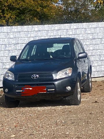 Toyota RAV4 2,0 4x4