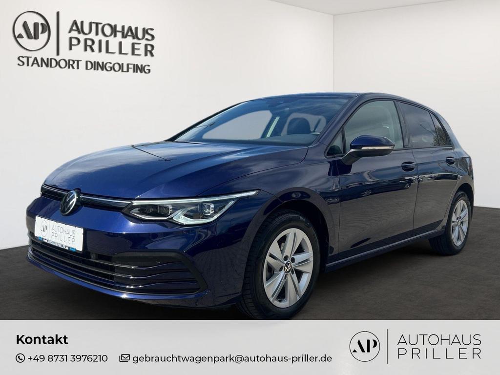 Volkswagen Golf VIII Limousine 15 eTSI DSG LifePanoMatri 2022