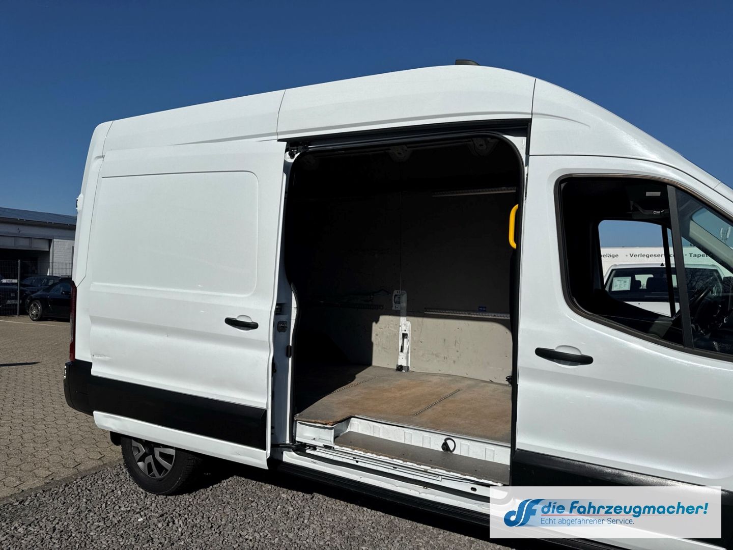 Fahrzeugabbildung Ford Transit Kasten E 350 L3 Trend 89kwh* 360 Kamera
