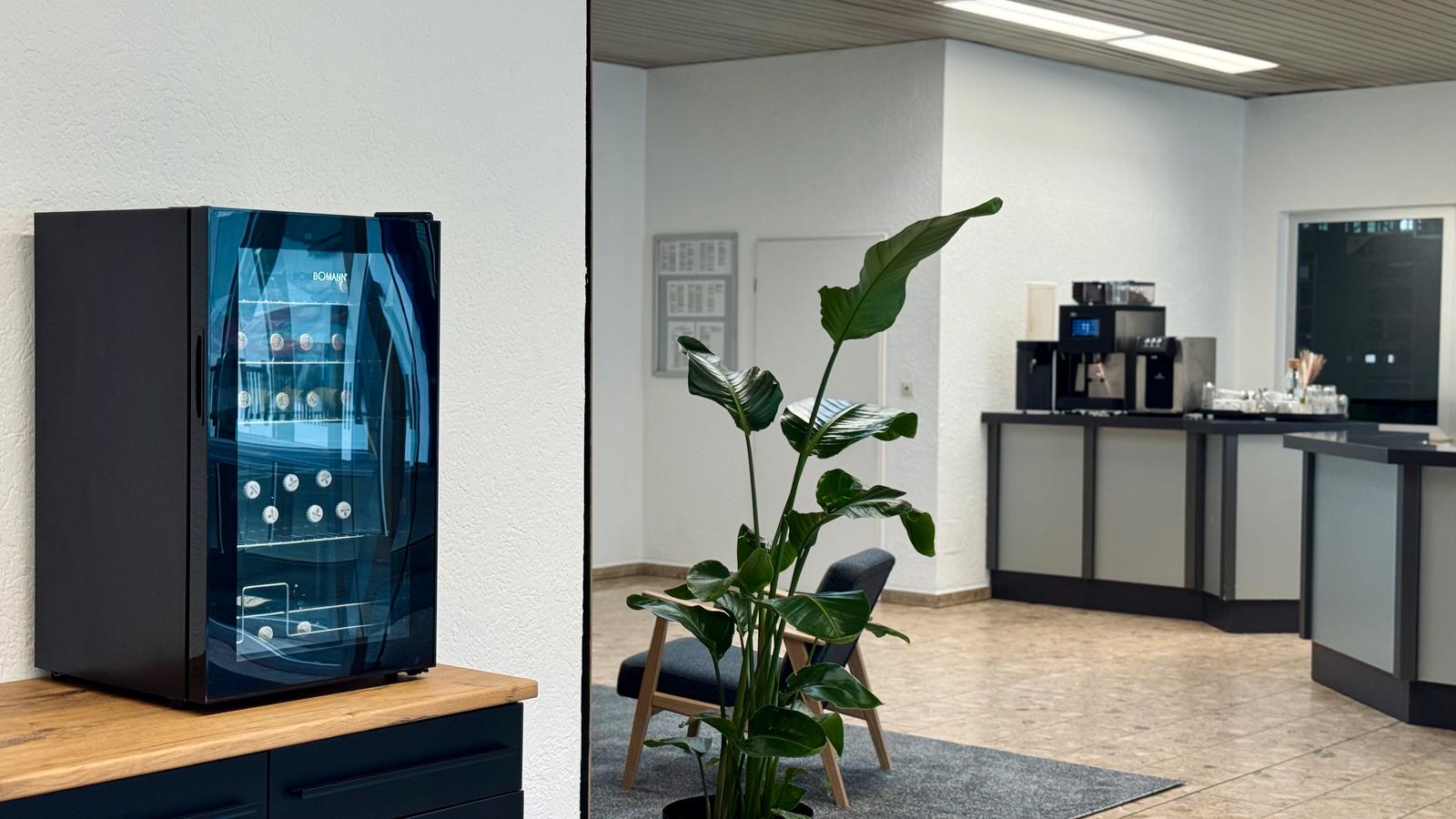 showroom-image-bottom