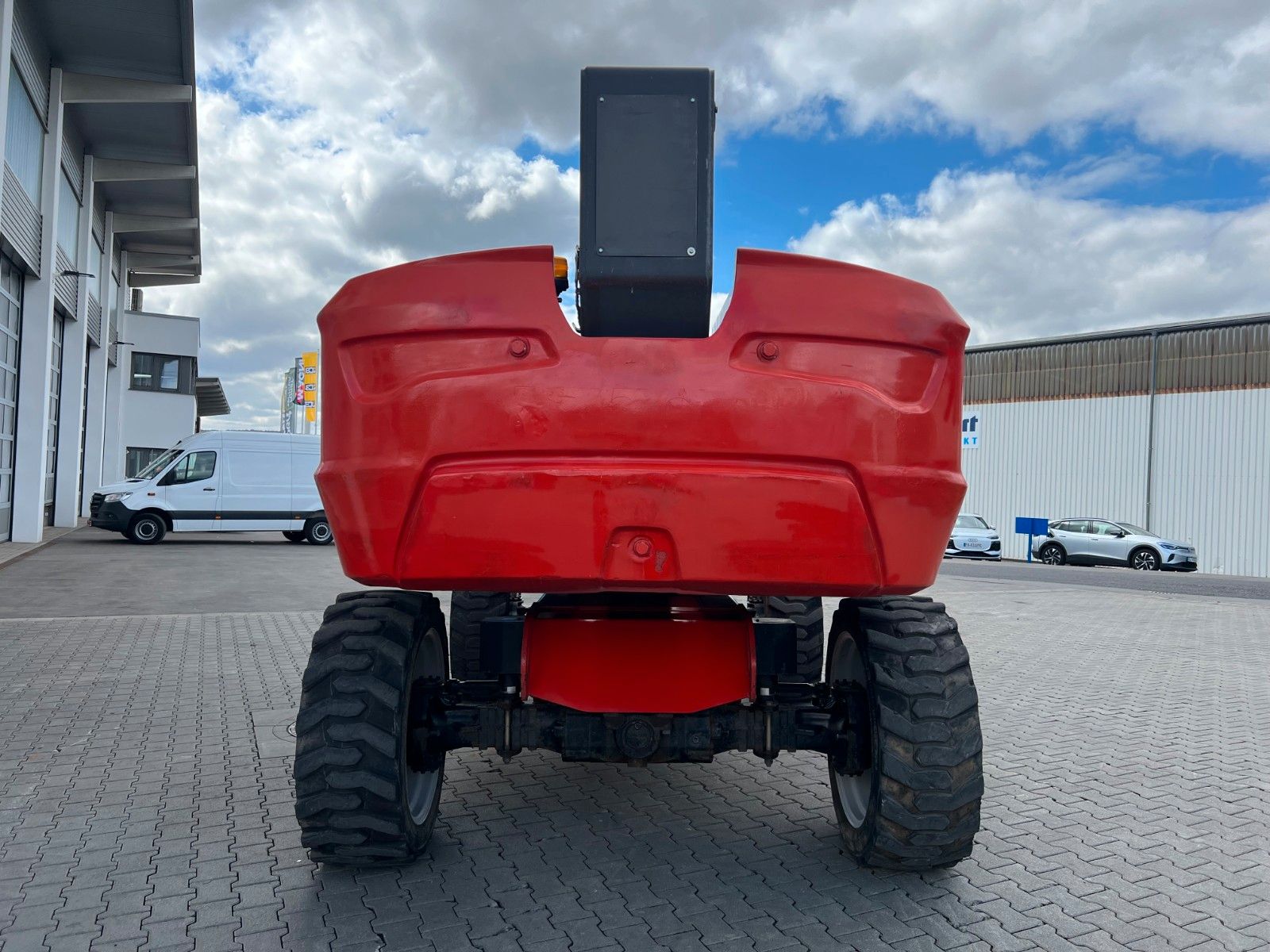 Fahrzeugabbildung Manitou 280 TJ / Arbeitshöhe: 28m / 4x4