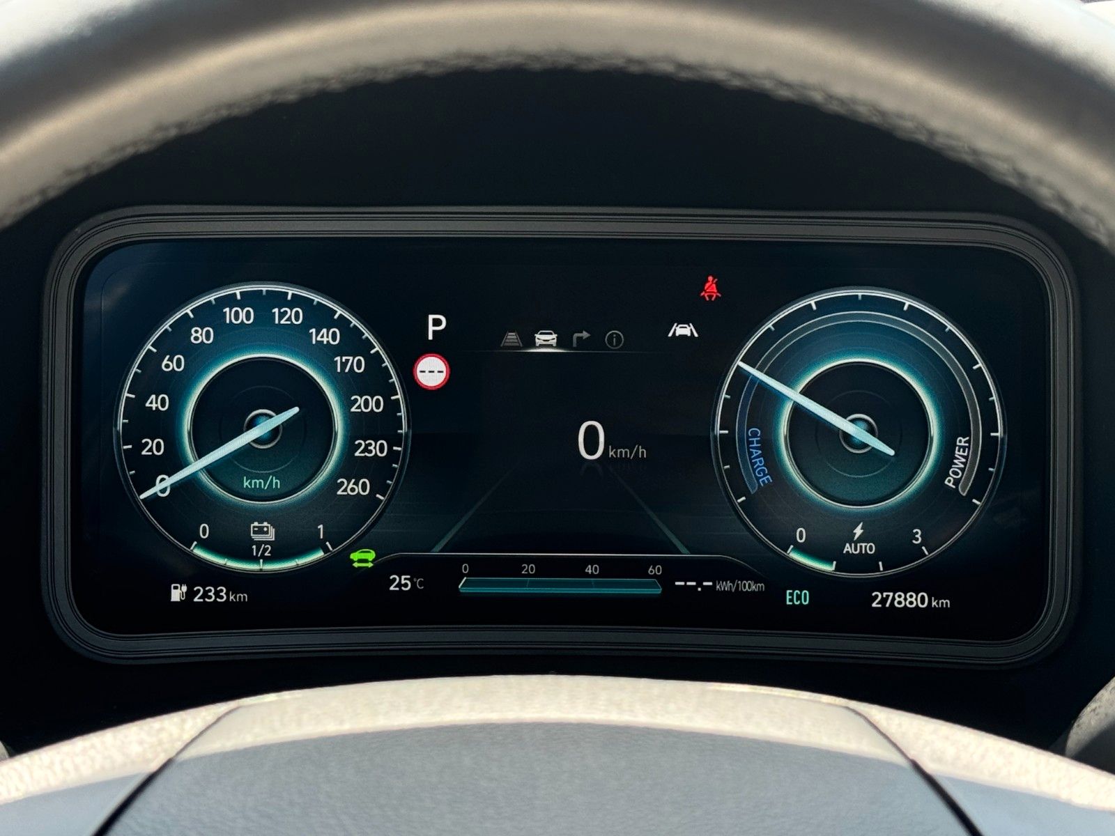 Fahrzeugabbildung Hyundai KONA E Trend 2WD CarPlay Schiebedach ACC CAM HuD