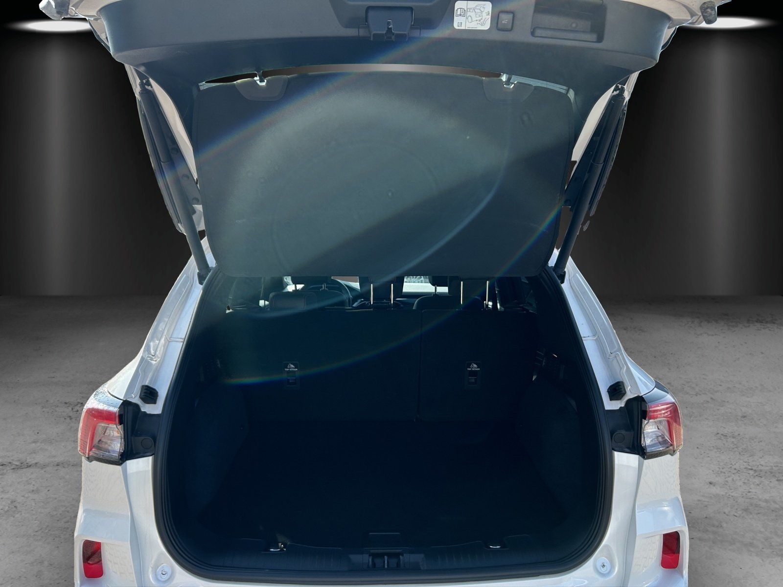 Fahrzeugabbildung Ford Kuga 2.5 Duratec Plug-in-Hybrid PHEV ST-Line X