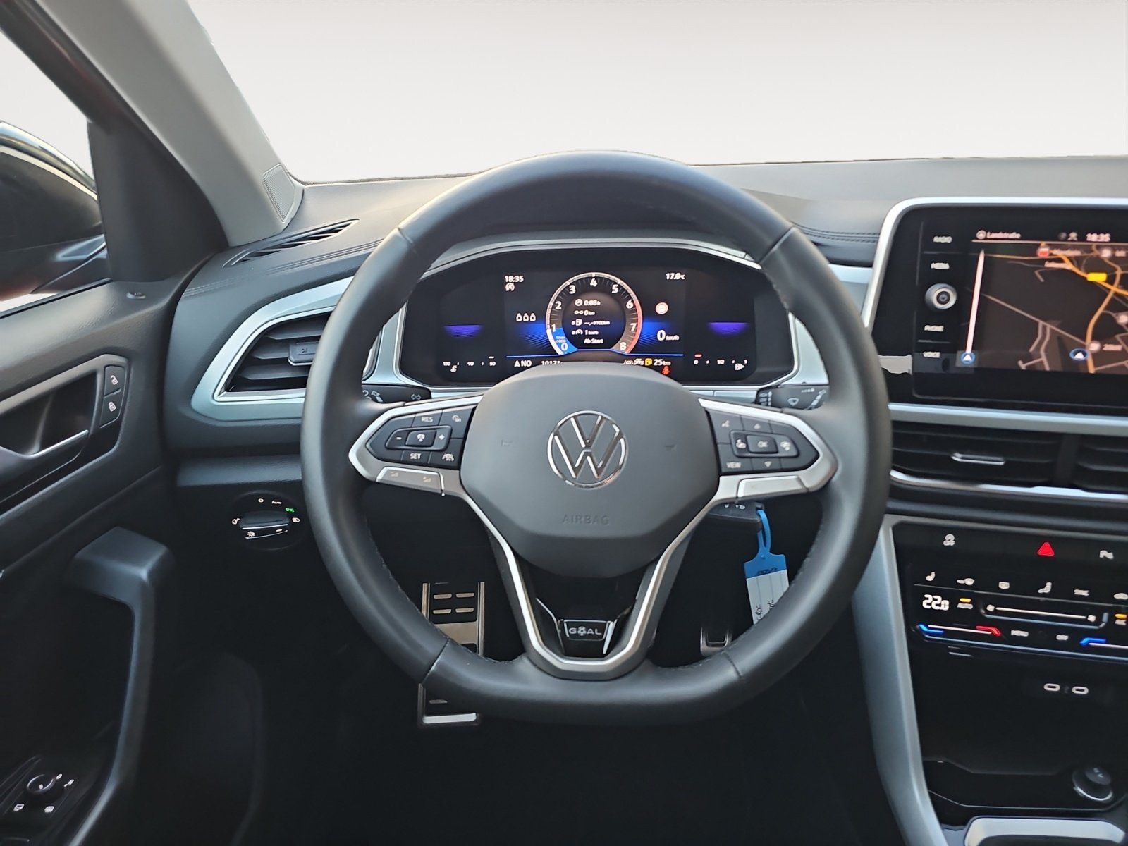 Volkswagen T-Roc - Bild 12