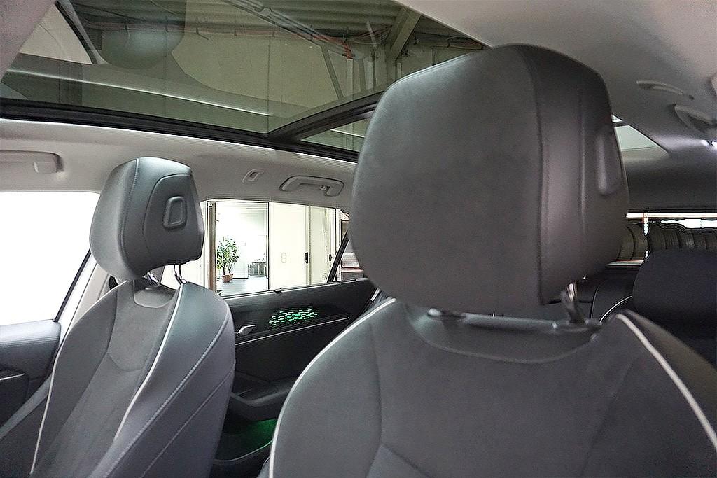 Volkswagen Passat 2.0TDI DSG Elegance Virtual AHK Sthz Pano, миниатюра 9