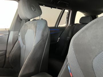 Fahrzeugabbildung BMW 540dxD M Sport ACC SoftClose H/K DAB HUD Komfort