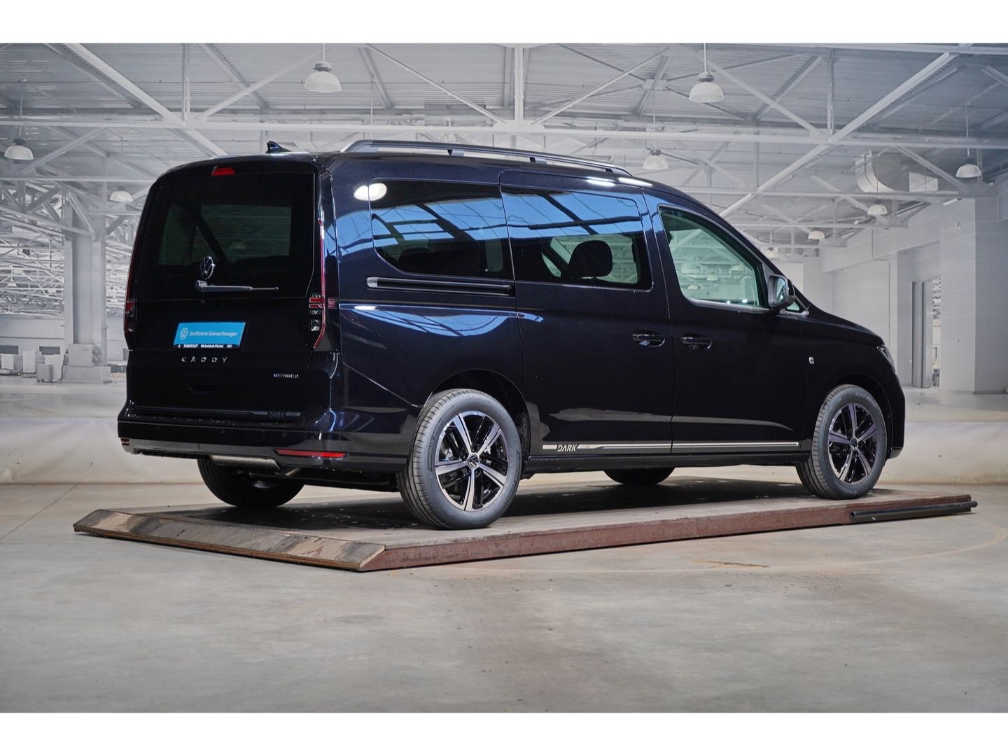 Volkswagen Caddy Maxi DarkLabel eHybrid 7 Sitzer Pano Kamer imagem 3