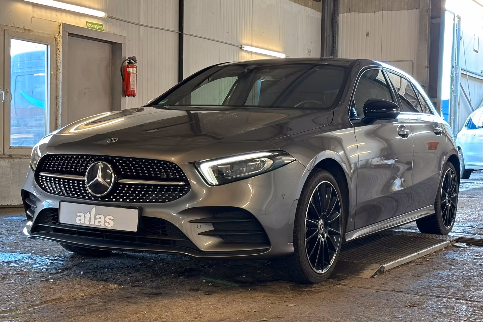 Mercedes-Benz A 250e AMG*NIGHT*DISTR.*SPORTSI.*KAM*AHK*