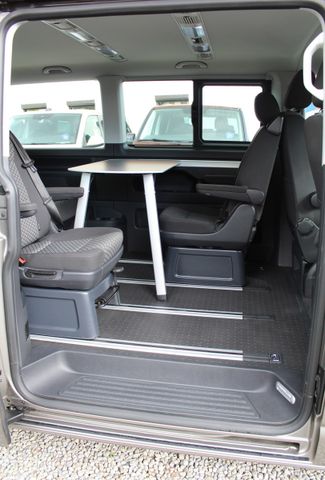 Volkswagen T6.1 Multivan 150PS DSG Navi AHK PDC 7-Sitzer