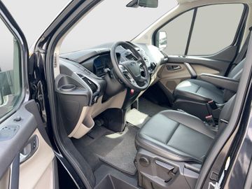 Ford Tourneo Custom - 9