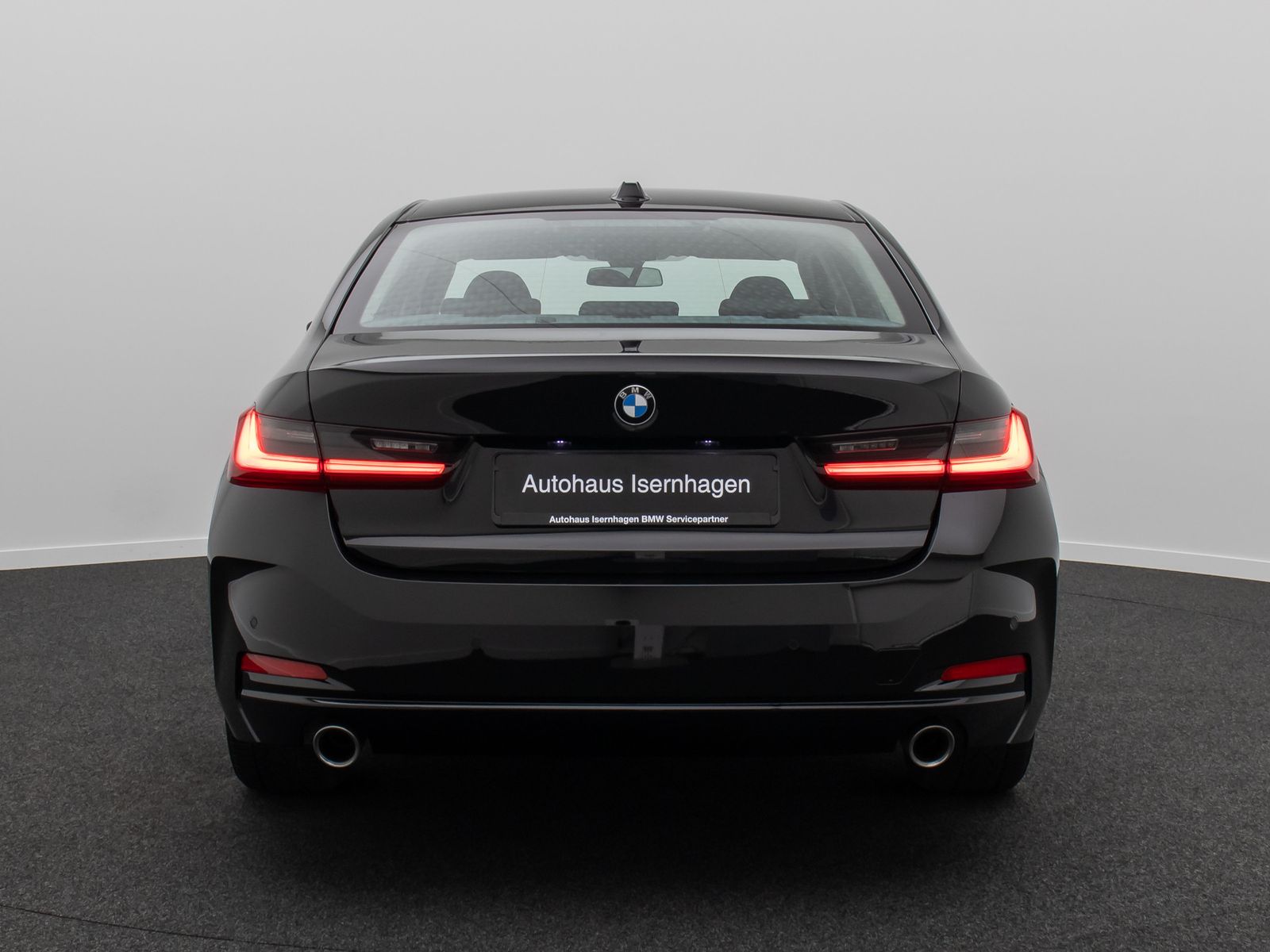 Fahrzeugabbildung BMW 318i DAB PDC Widscreen Geschwindigkeitsreg LED