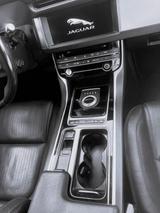 Jaguar XF 25t 250PS R-Sport Sportbrake Automatik R-... - gebrauchte Jaguar XF aus dem Jahr 2019