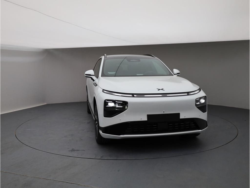 XPENG G9
