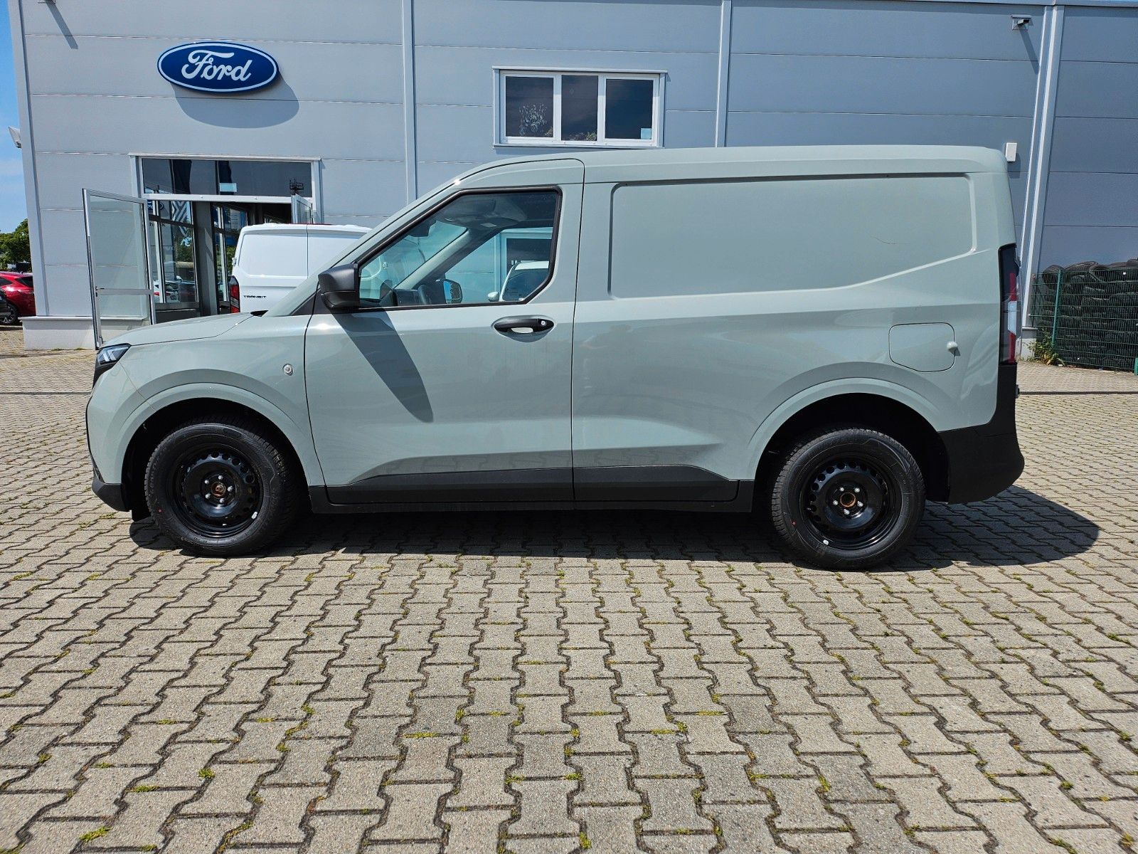 Fahrzeugabbildung Ford Transit Courier Trend