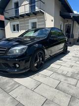 Mercedes-Benz C 63 AMG AMG - Mercedes-Benz C 63 AMG aus 2009