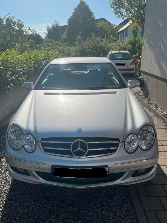 Mercedes-Benz CLK 220