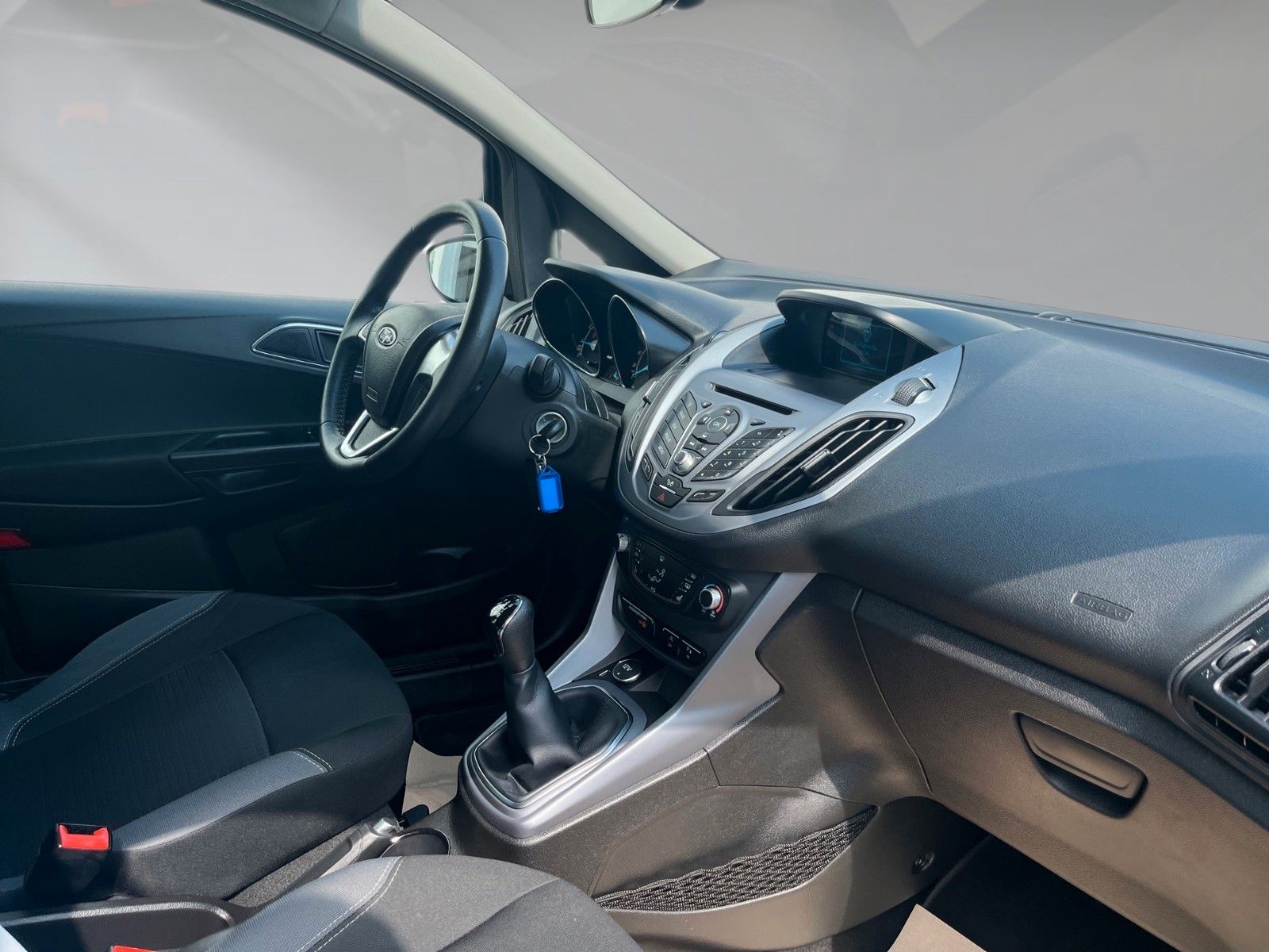 Ford B-Max B-MAX Sync Edition – Bild 9