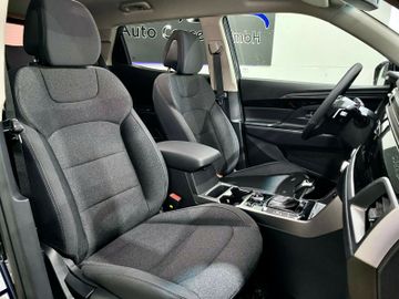 Fahrzeugabbildung Ssangyong Korando **SONDERMODELL RUBY**ASSISTENZSYSTEME**