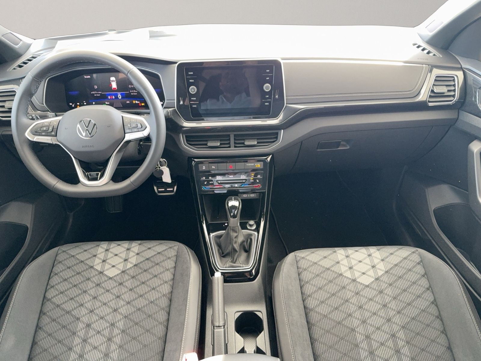 T-Cross R-Line 1.0 TSI, BlackStyle, RearView, Ma