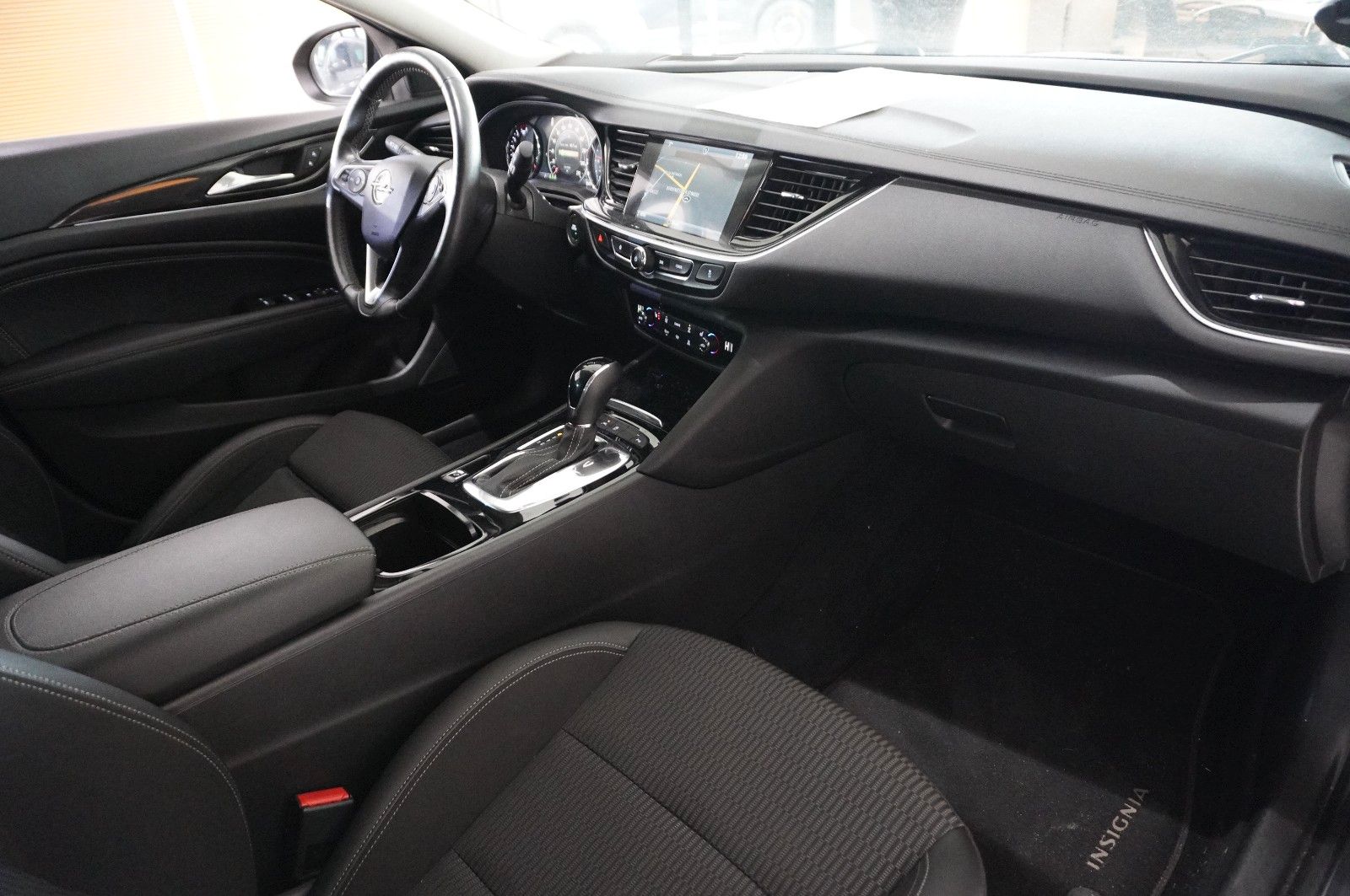 Fahrzeugabbildung Opel Insignia B ST 1.5T DYNAMIC NAVI/LED/KAMERA/AHK