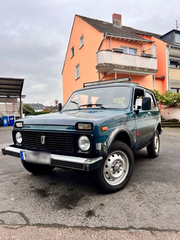 Lada KULT-AUTO Lada Niva 4x4