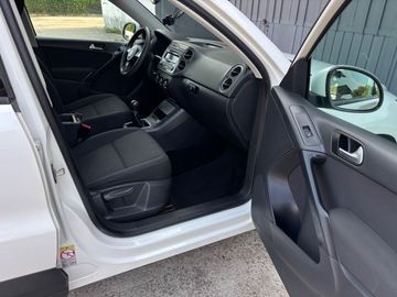 Volkswagen Tiguan - 8