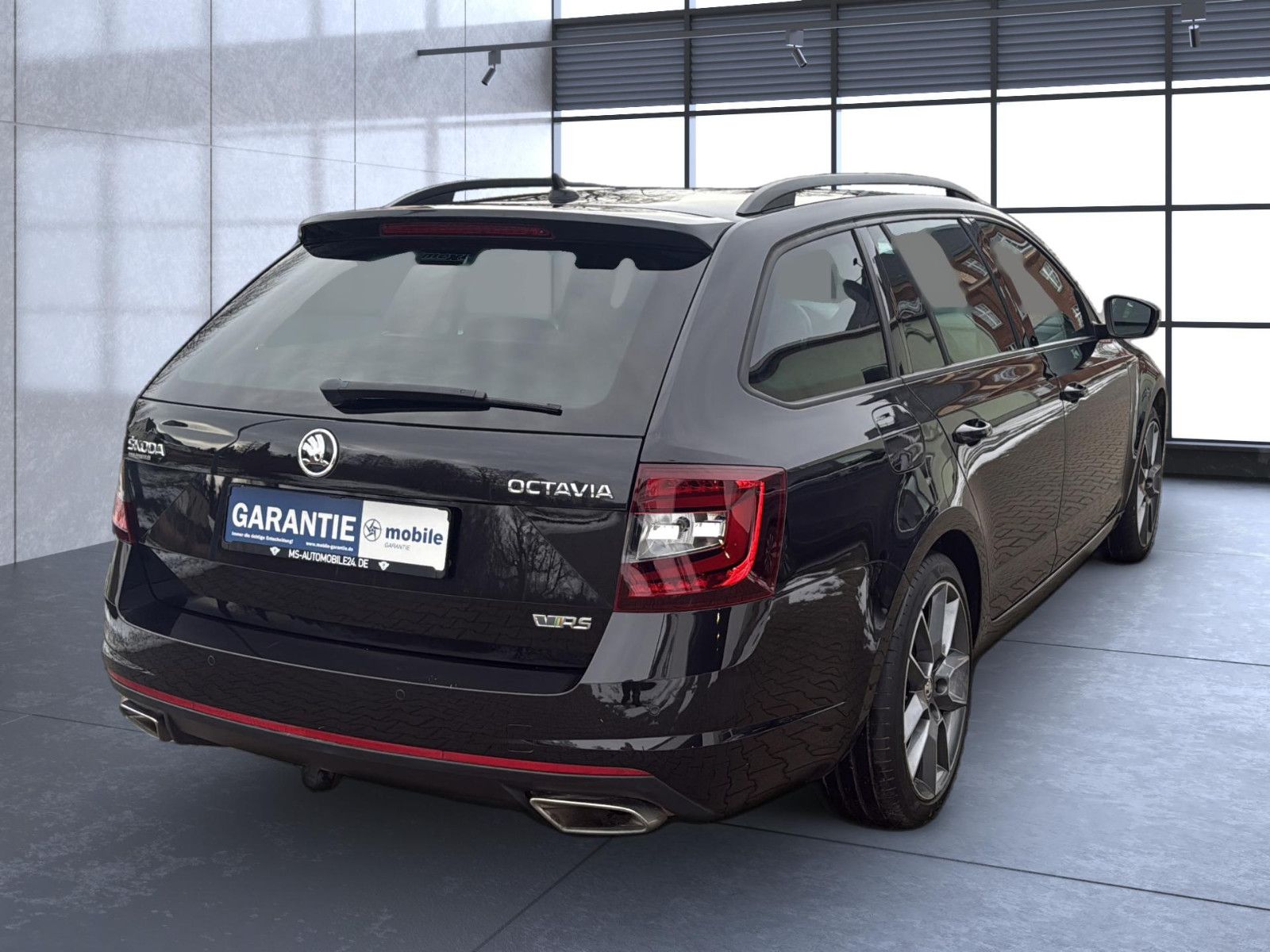 Fahrzeugabbildung SKODA Octavia Combi RS 245 / AHK/Unfallfrei