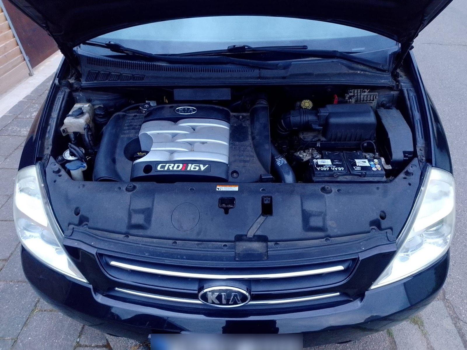 Kia Carnival 2008 — photo 11