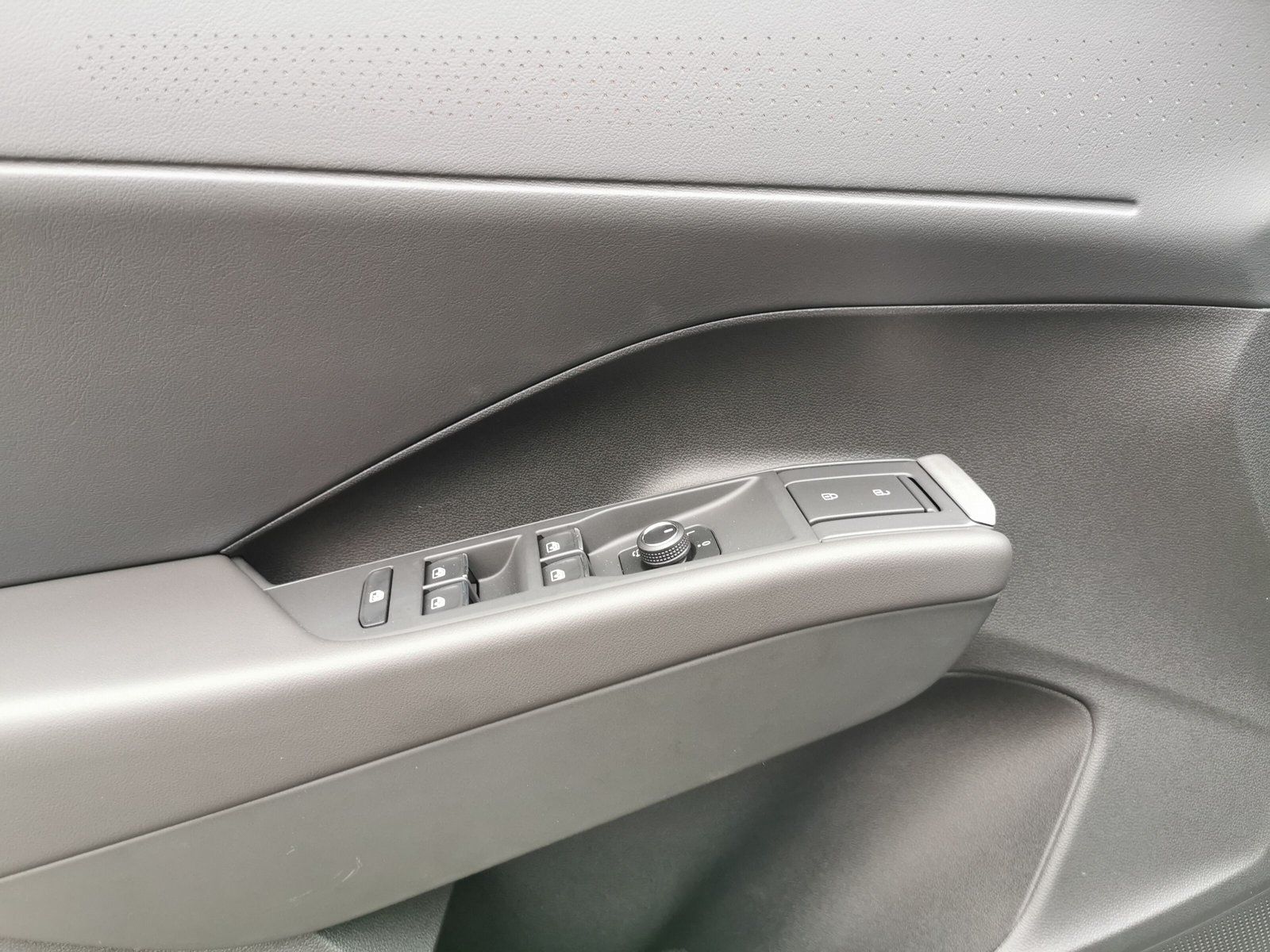 Volkswagen T-Roc - Bild 16