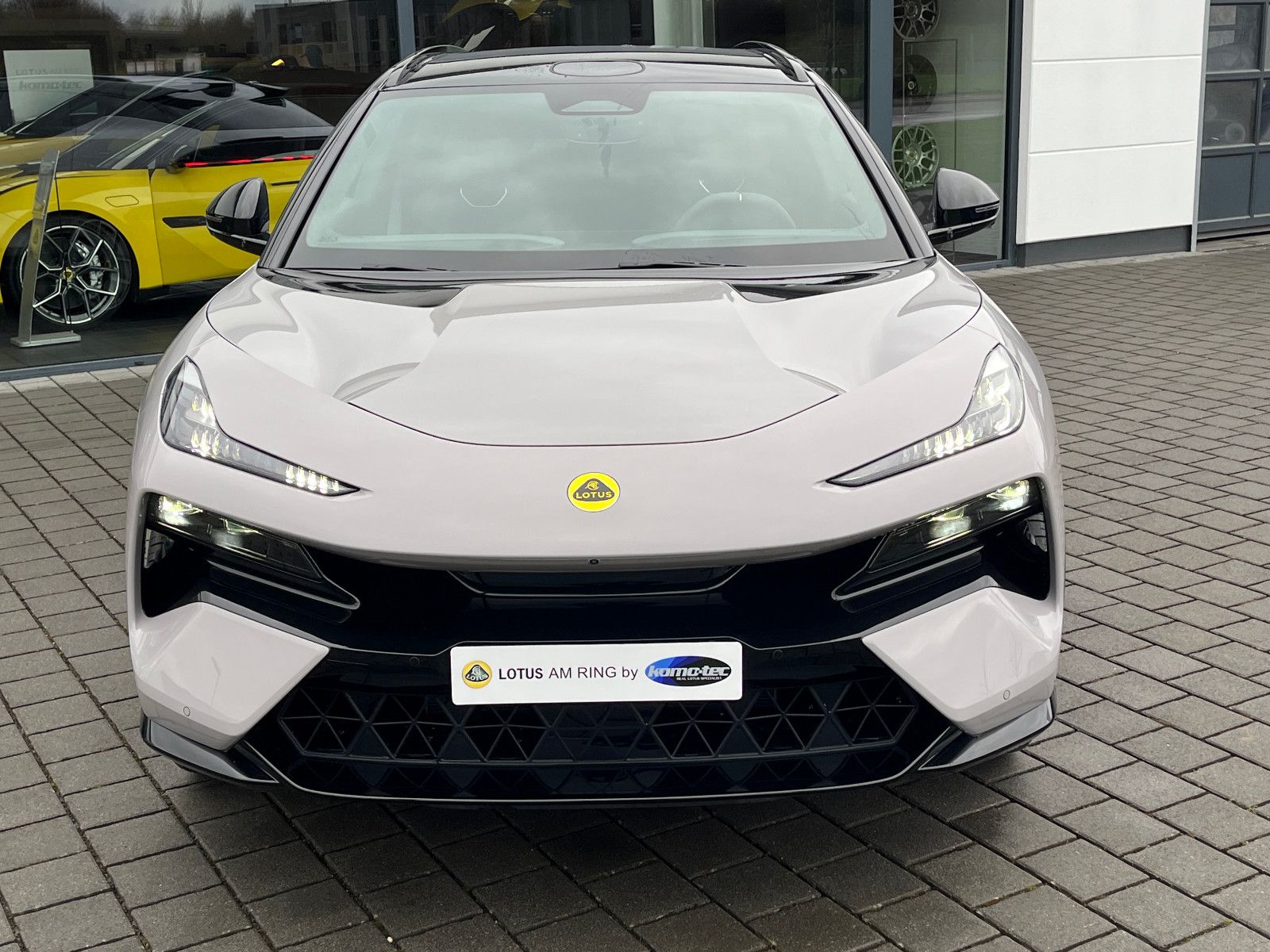 Lotus Eletre - Bild 2