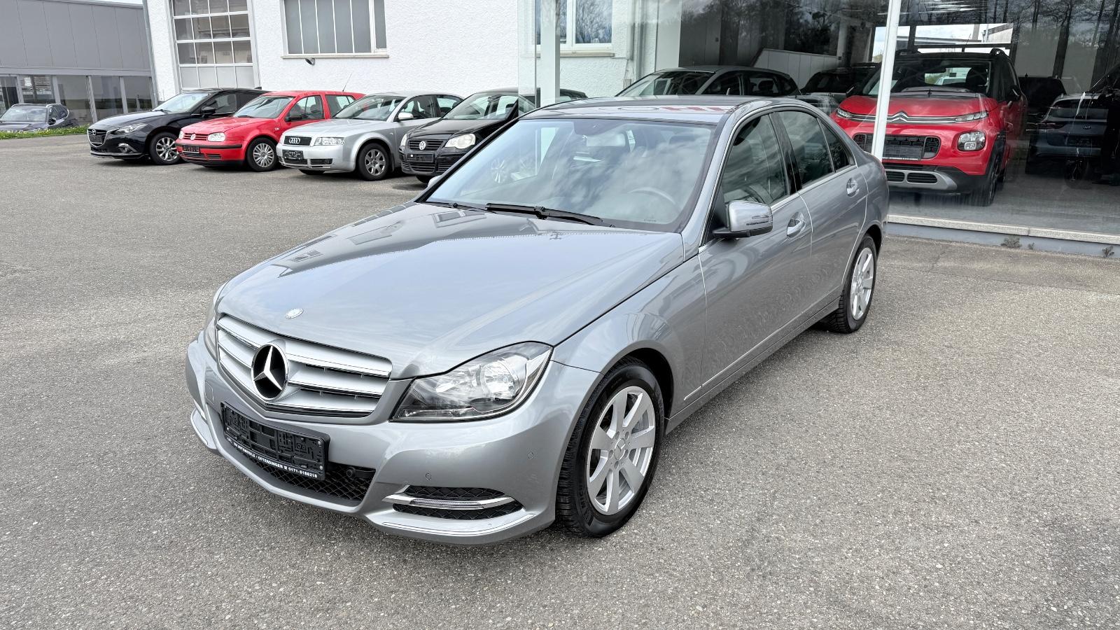 Mercedes-Benz C 180 CGI BlueEfficiency AVANTGARDE -NAVI-AHK-