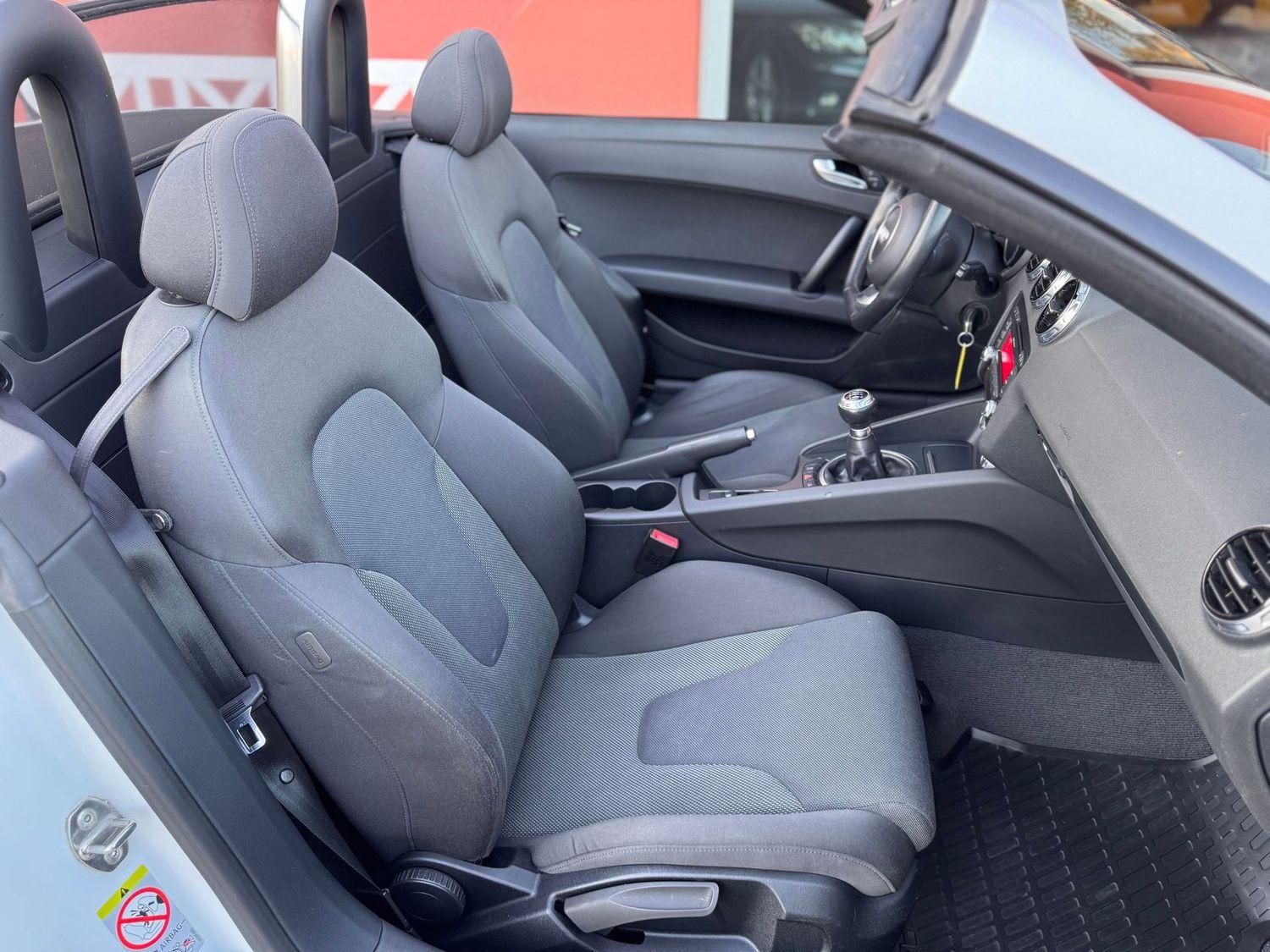 Audi TT 1.8 TFSI Cabrio*2.Hand*TÜV 04/2027