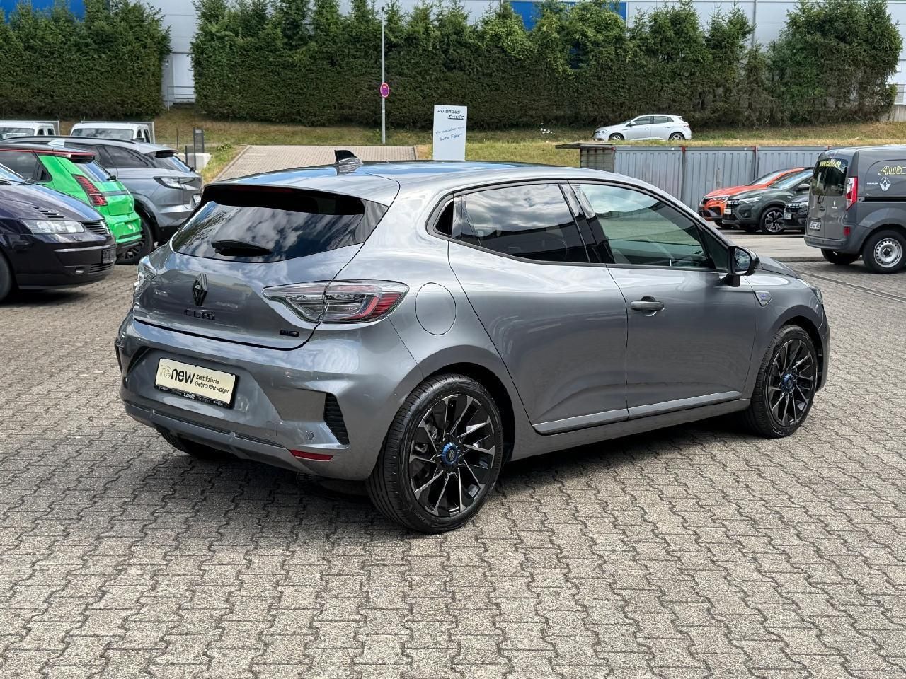 Fahrzeugabbildung Renault Clio Esprit Alpine Hybrid 145