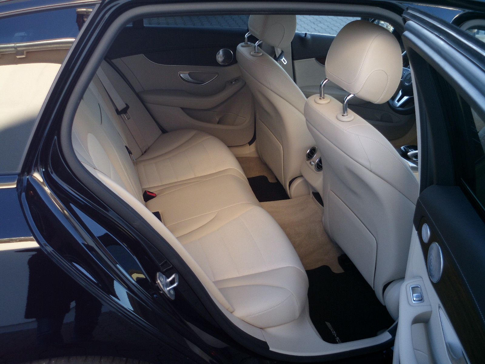 Fahrzeugabbildung Mercedes-Benz C 220 d T AMG Line / Night.P/Burmester/1.Hand