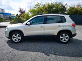 Volkswagen Tiguan 2.0TDI / 4Motion/ AHK/ BI XENON/ S-HEFT - Volkswagen Tiguan mit Diesel-Antrieb: Limousine