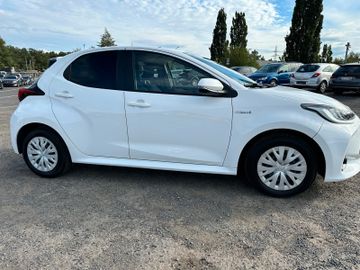 Toyota Yaris - 4