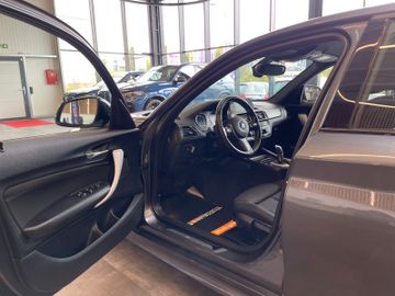 BMW 118i 5-Türer Aut. Edition M Sport Shadow*NAVI*LE