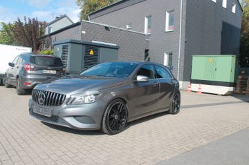 MERCEDES-BENZ A 180 Style*19"LM+tiefer+Heckspoiler*Navi*