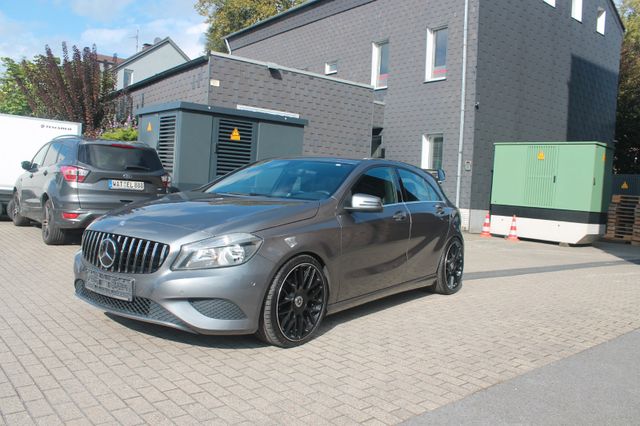 Mercedes-Benz A 180 Style*19"LM+tiefer+Heckspoiler*Navi*