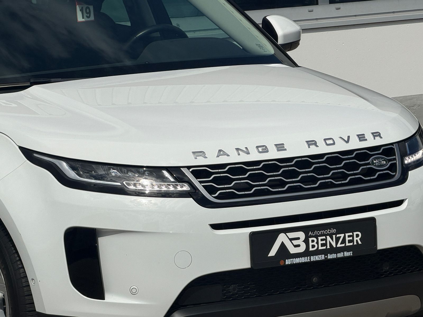 Fahrzeugabbildung Land Rover Range Rover Evoque S Hybrid/P300/360°/APPLE/NAVI