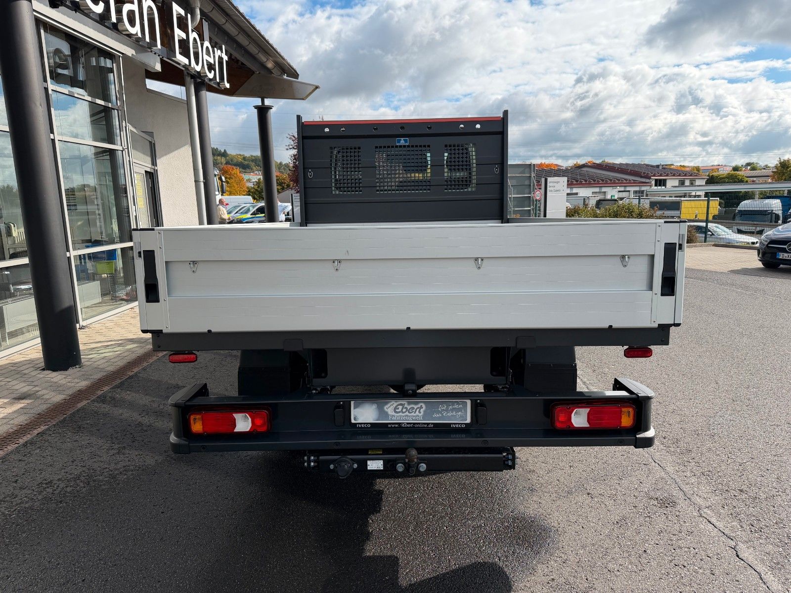 Fahrzeugabbildung Iveco Daily 35S14 A8 Pritsche *R.3450mm*AHK*Automatik