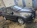 Peugeot 207 SW mit frischem TÜV sehr gepflegt.  - Peugeot 207 in Kassel