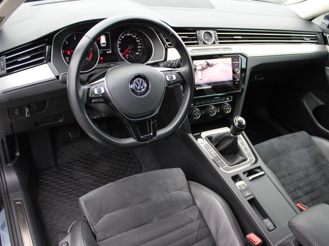 Passat Variant 2.0 TDI R-Line ACC*Kamera*LED*el.