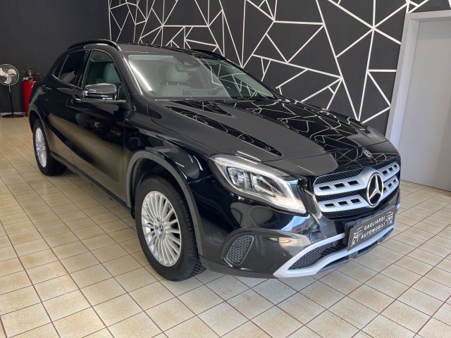 Mercedes-Benz Mercedes-benz GLA 180 GLA 180 d Automatic Premiu