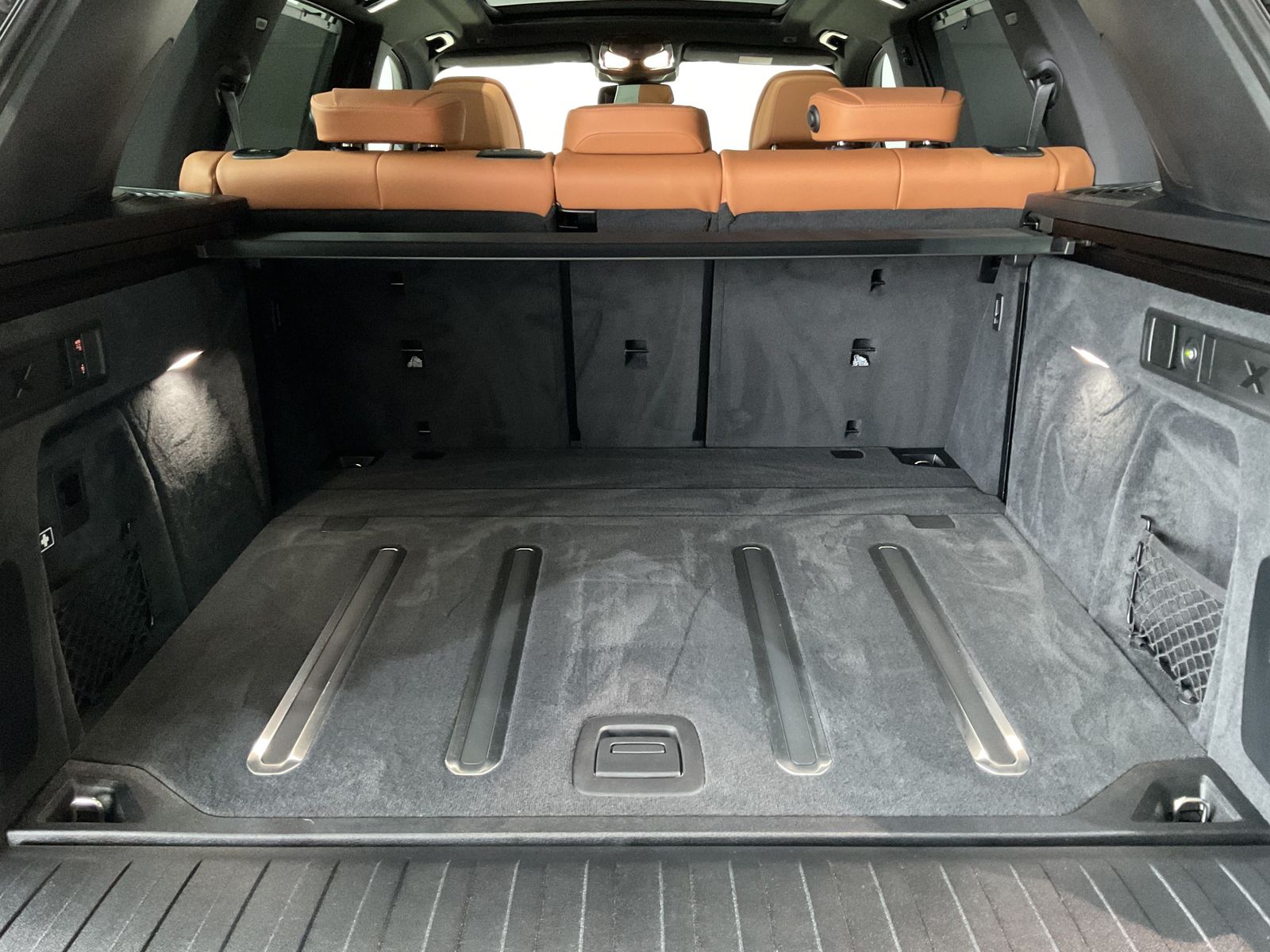 Fahrzeugabbildung BMW X5 xDrive40d M Sportpaket, Massagefunktion, Glas